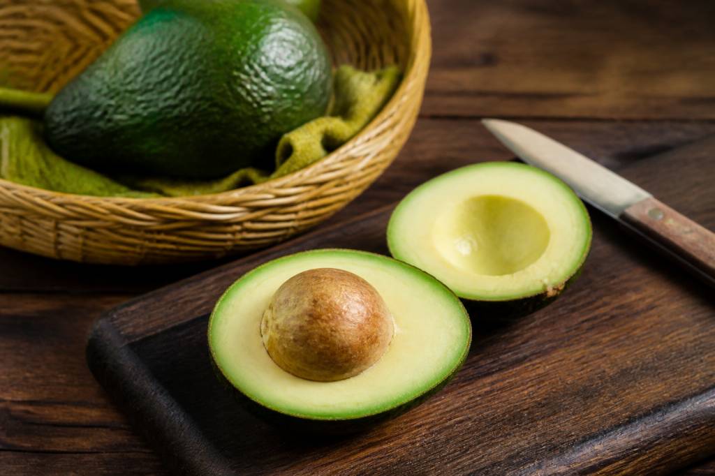Aguacate y colesterol: beneficios, propiedades y cómo consumirlo si quieres cuidar tu corazón